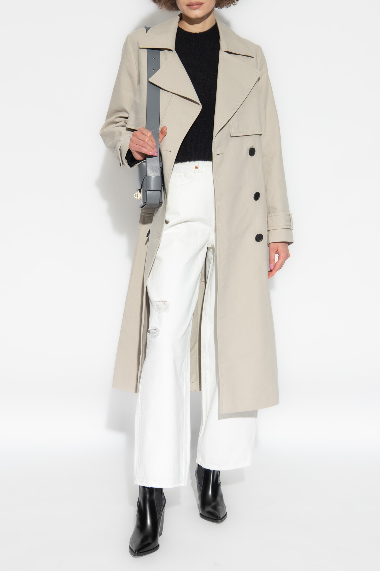 Theory staple outlet trench